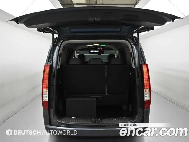 Hyundai Staria Staria L3.5 Tourer 11 мест — Фото автомобиля 19