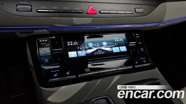 Hyundai Grandeur New — Фото автомобиля 23