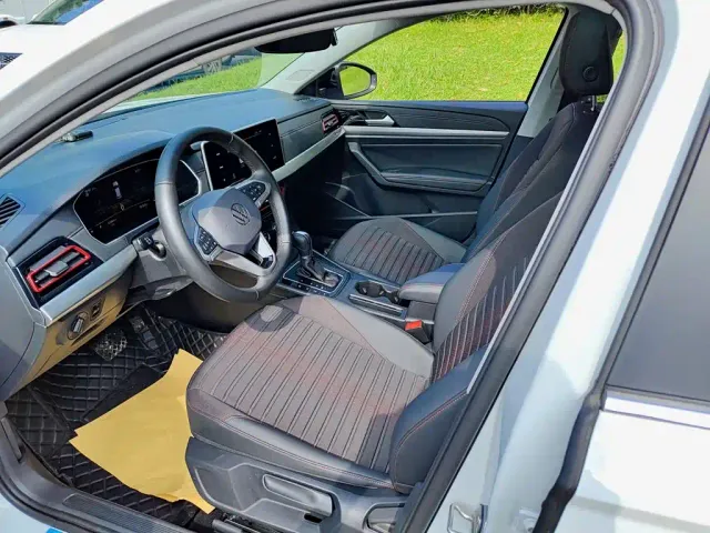 Volkswagen Lavida — Фото автомобиля 7