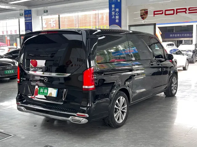 Mercedes-Benz V-Class — Фото автомобиля 4