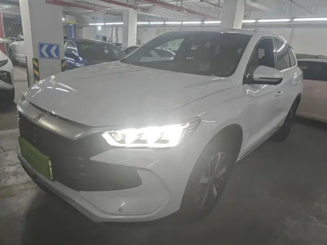 Фотография автомобиля — BYD Song Pro