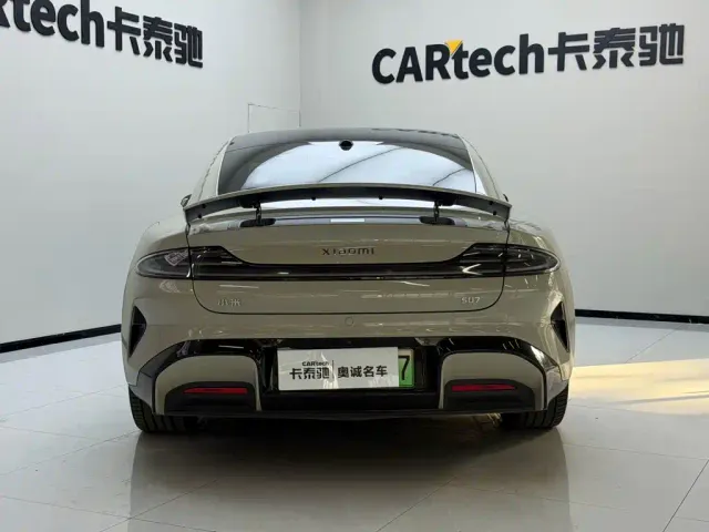 Xiaomi SU7 — Фото автомобиля 8