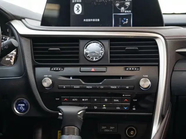 Lexus RX — Фото автомобиля 17