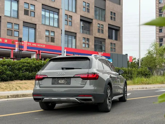 Audi A4 — Фото автомобиля 17