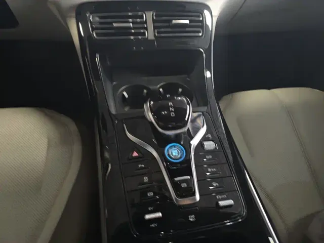 BYD Qin PLUS — Фото автомобиля 10