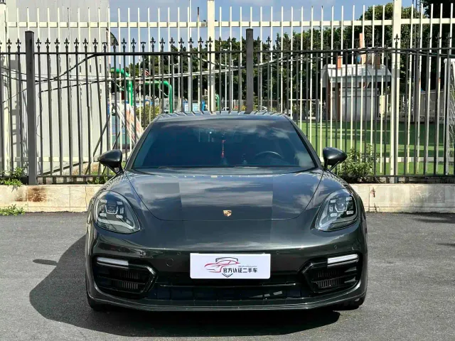 Porsche Panamera — Фото автомобиля 2
