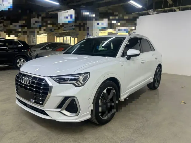 Audi Q3 — Фото автомобиля 3