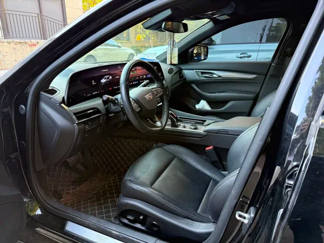 Cadillac CT5 — Фото автомобиля 6
