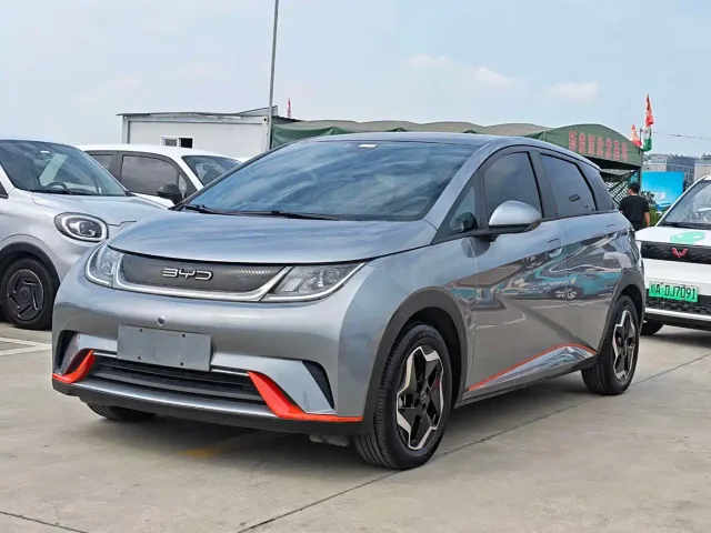 Фотография автомобиля — BYD Dolphin