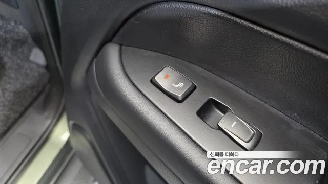 KG_Mobility_Ssangyong Rexton Новый Rexton Sport Khan Дизель 2.2 4WD — Фото автомобиля 18