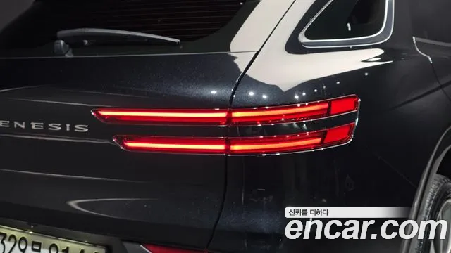 Genesis GV70 — Фото автомобиля 8
