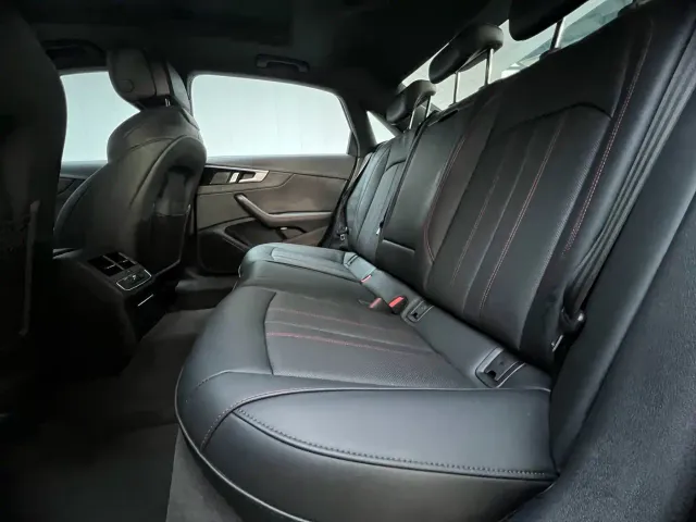 Audi A4L — Фото автомобиля 10