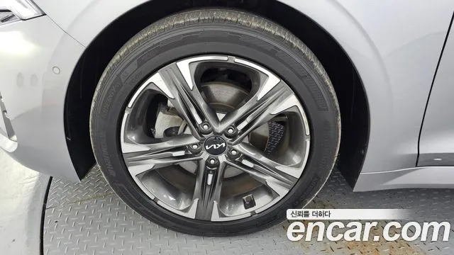 Kia K5 Signature — Фото автомобиля 5