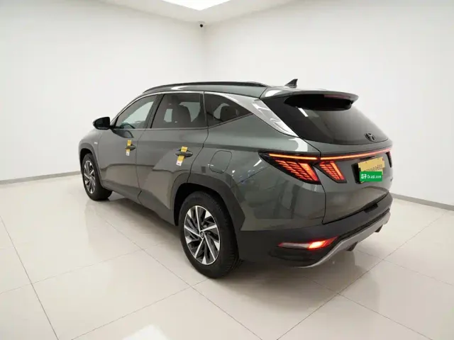 Hyundai Tucson — Фото автомобиля 4
