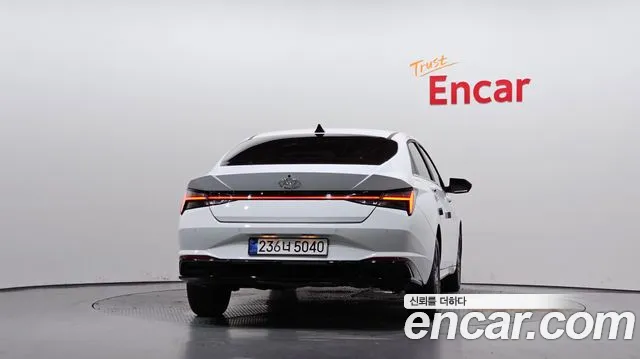 Hyundai Avante CN7 — Фото автомобиля 4