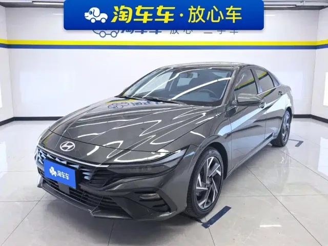 Фотография автомобиля — Hyundai Elantra