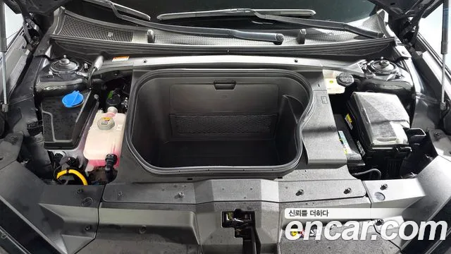 Hyundai Ioniq 6 — Фото автомобиля 9
