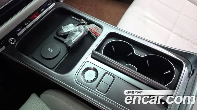 Hyundai Grandeur GN7 — Фото автомобиля 9