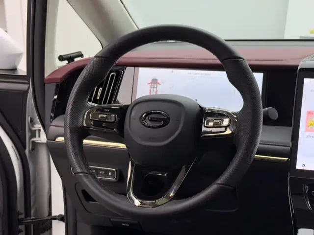 GAC Trumpchi E9 — Фото автомобиля 14