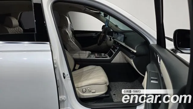 Genesis GV80 — Фото автомобиля 11