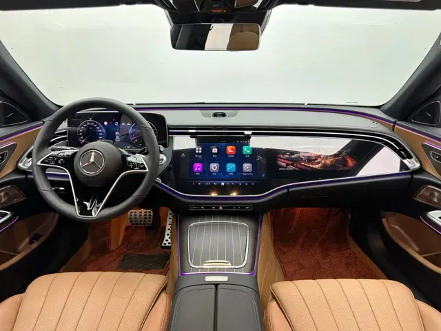 Mercedes-Benz E-Class — Фото автомобиля 10