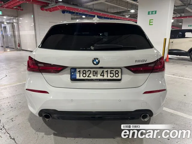 BMW 1 Series F40 — Фото автомобиля 4