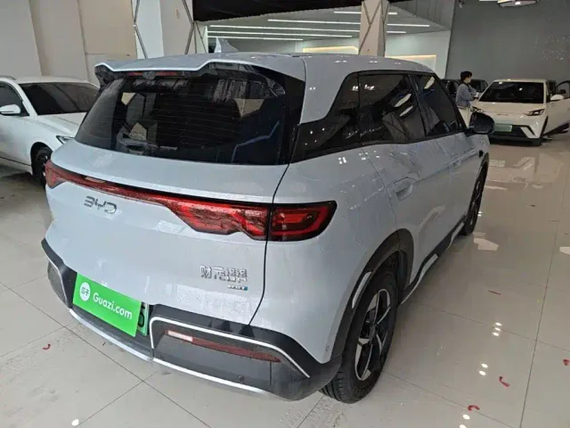 BYD Yuan UP — Фото автомобиля 6