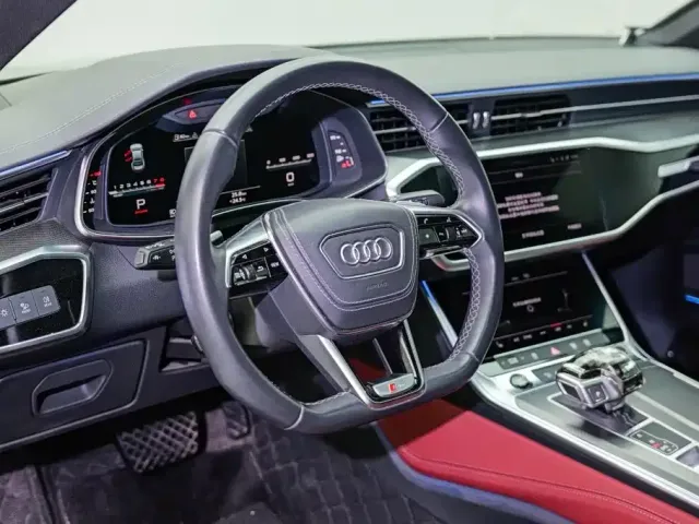 Audi A7L — Фото автомобиля 10