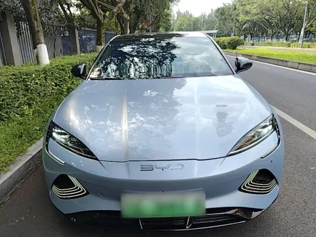 BYD Seal — Фото автомобиля 2