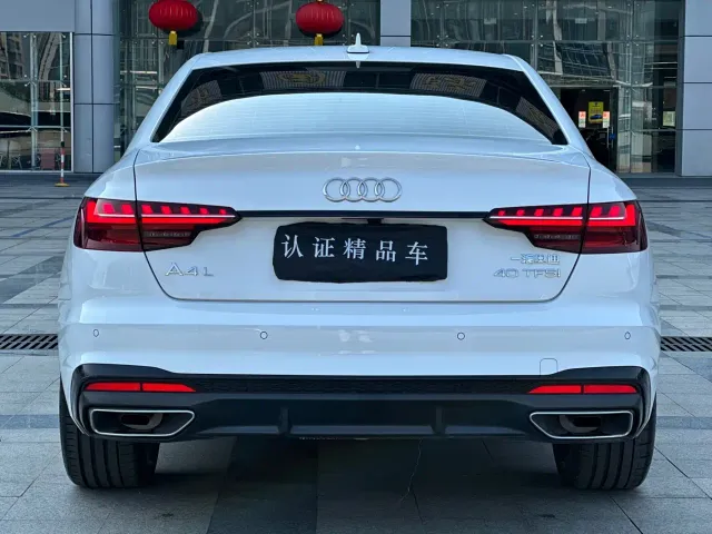 Audi A4L — Фото автомобиля 4