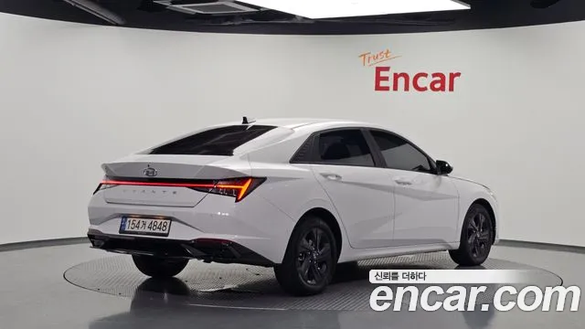 Hyundai AVANTE Avante (CN7) — Фото автомобиля 2