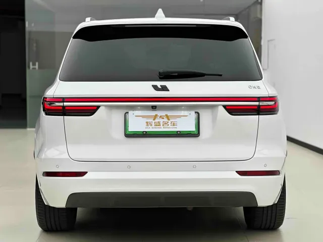 Li Auto ONE — Фото автомобиля 2