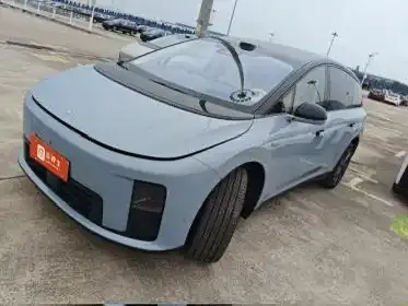 Фотография автомобиля — Li Auto i8