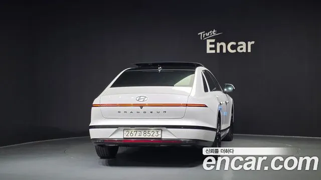 Hyundai Grandeur GN7 — Фото автомобиля 4