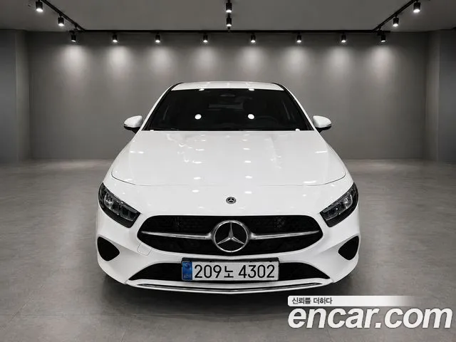 Mercedes-Benz A-Class — Фото автомобиля 3