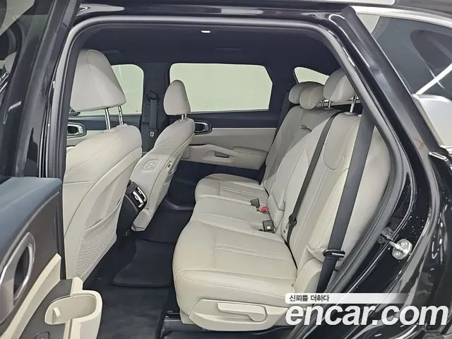 Kia Sorento — Фото автомобиля 12