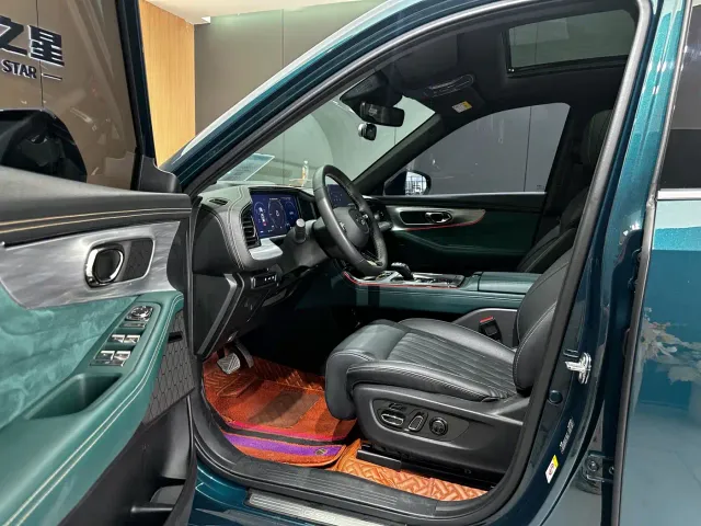 GAC Trumpchi GS8 — Фото автомобиля 9