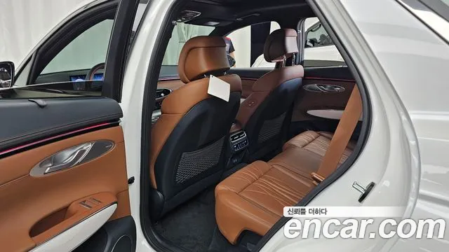 Genesis GV70 2.5T Бензин AWD — Фото автомобиля 20