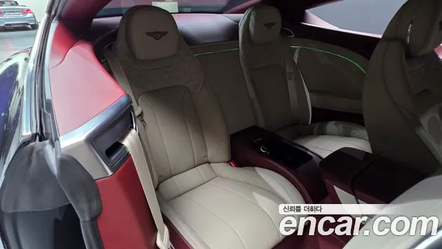 Bentley Continental — Фото автомобиля 12