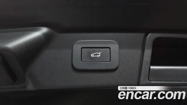 Land Rover Range Rover Velar — Фото автомобиля 27
