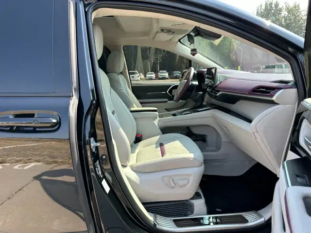 Huadong Auto Huadong Business Van — Фото автомобиля 17