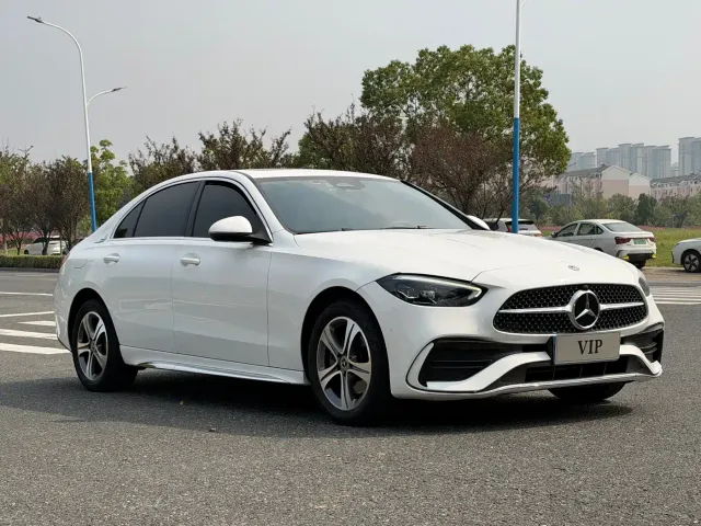 Mercedes-Benz C-Class — Фото автомобиля 3
