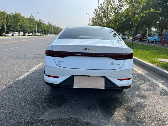 BYD Qin PLUS — Фото автомобиля 18