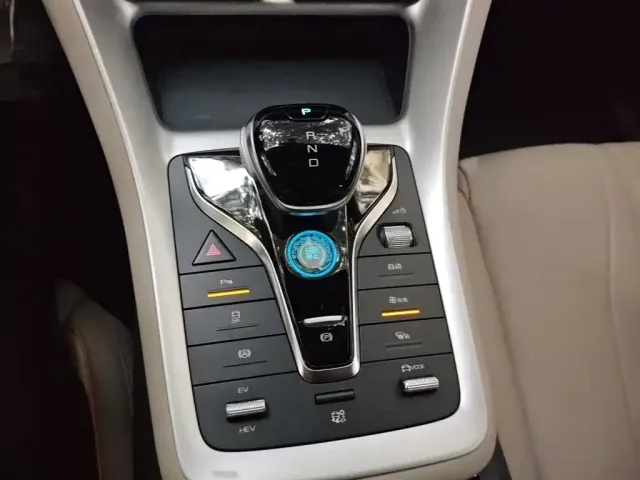 BYD Song Pro — Фото автомобиля 6