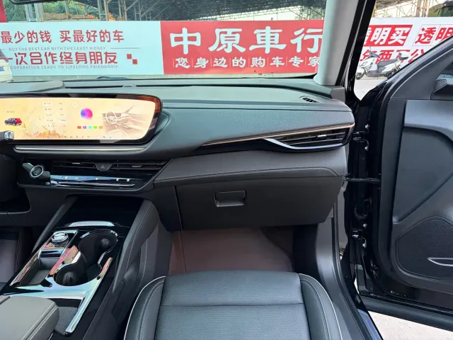 Buick Envision Plus — Фото автомобиля 11