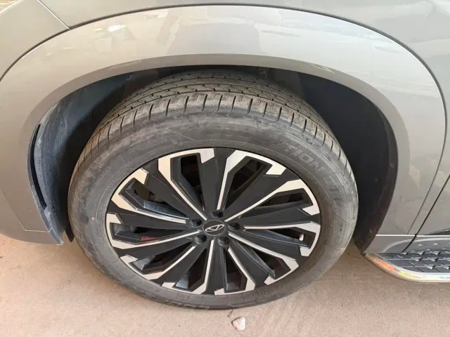 Chery Tiggo 9 — Фото автомобиля 5