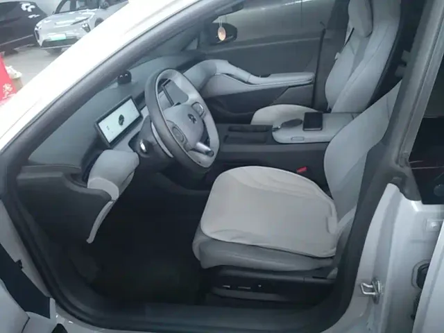 Nio ET5 Touring — Фото автомобиля 14