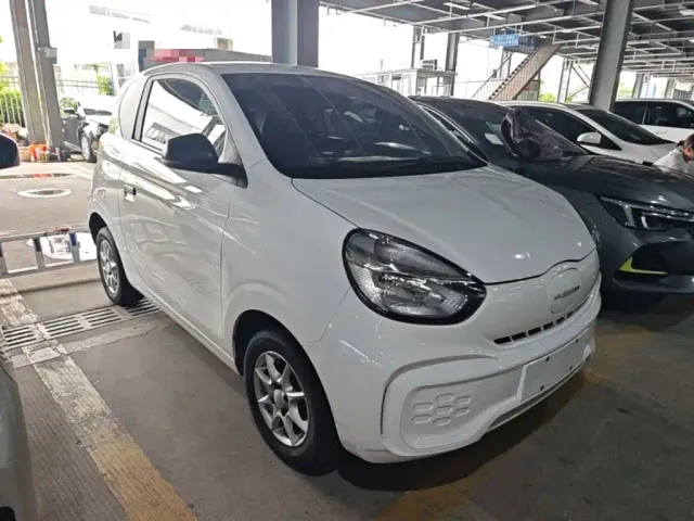 Roewe Clever — Фото автомобиля 3