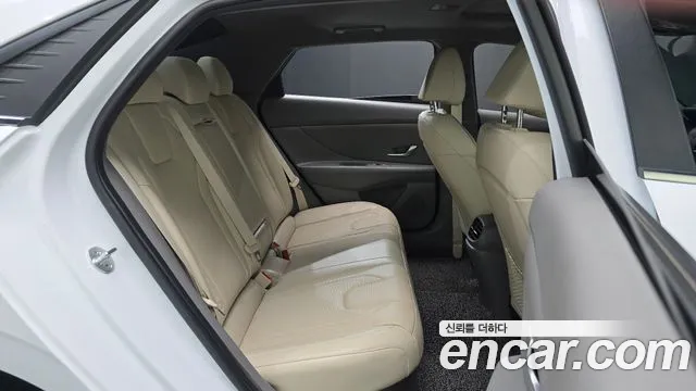Hyundai Avante CN7 — Фото автомобиля 17