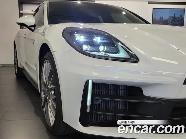 Porsche Panamera — Фото автомобиля 18
